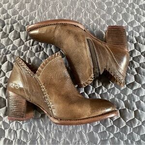 BedStu Western Cobbler Booties